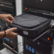 ORGAFLEX® RACK BAG 02 - Sac d’organisation rembourré pour racks de 19″ (2U)