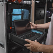 ORGAFLEX® RACK BAG 02 - Sac d’organisation rembourré pour racks de 19″ (2U)