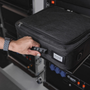 ORGAFLEX® RACK BAG 03 - Sac d’organisation rembourré pour racks de 19″ (3U)