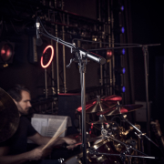 Gravity TMS 4321 OH B - Pied de micro de Touring pour overheads, avec trépied pliant 1.26m à 2.08m et perchette 1.09m