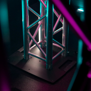 Gravity TWB 431 T B - Embase carrée 14kg pour Totem avec insert M20 et perçage pour structure 250 et 290