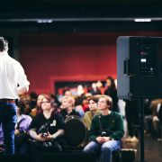 ANNY® 12 BPH B6 LD Systems - Enceinte autonome 12″ portable Bluetooth® sur batterie avec mixage et 1 serre tête sans fil