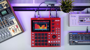 MPC-ONE+ AKAI PROFESSIONAL - 16 pads, 4 encodeurs, écran tactile, WiFi, Bluetooth, 16 Go