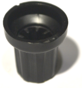 Bouton pour potentiomètre rotatif rond axe 6mm 15X16mm noir jaune