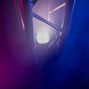 Projecteur led Cameo DROP B4 sur batterie étanche IP65 RGBWA-UV avec alimentation