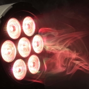 Projecteur LED Cameo FLAT PRO 7 IP65 7 x 10 W RGBWA