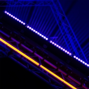 LMB1040IP BeamZ Pro – Barre LED Oscillante 10 x 40 W RGBW avec Zoom IP65