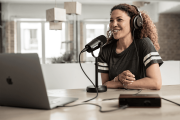 Pack MV7X Shure sur pied - Micro Dynamique pour radio et podcast avec micro de table
