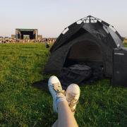 Pack Soundboks 4 B Enceinte autonome Bluetooth 216W 126dB IP65 noire + Support sac à dos + Kit Festival