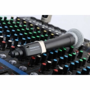 Pack U3 avec housse rigide Xvive - Transmission audio sans fil