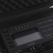 U 8312 BL UDG - Housse Rigide pour Contrôleur Denon DJ Prime Go