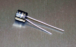 Condensateur 22µf 50V