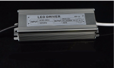 Driver led 100W 230V - sortie 30 36Vdc - 3000mA - étanche IP67