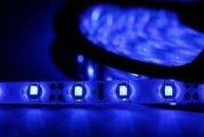 Ruban LED 12V BLEU 60 LEDs et Led Haute luminosité 5050 IP65 Rouleau de 5m