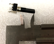 Potentiomètre simple B50K linéaire axial monotour arbre méplat D 6mm longueur 18 à 23mm