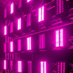 NUKE2 BeamZ Pro – Blinder et Stroboscape motorisé 960W