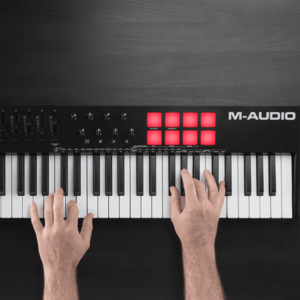 OXYGEN61V M-Audio – Clavier maitre midi 61 notes 8 pads