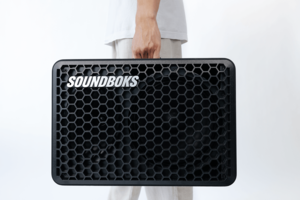 Pack Sounboks GO + batterie supplémentaire - Enceinte autonome IP65 noire avec 2 batteries USB-c