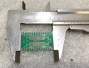 Plaque PCB adaptateur CI cms DIP28 vers SOP 28 et TSSOP 28