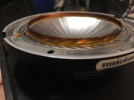 Image secondaire du produit Diaphragme tweeter 2432H pour enceinte amplifiée JBL SRX815P