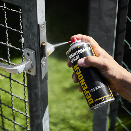 Image nº15 du produit MAINTENANCE SPRAY 400ml Defender - Lubrifiant silicone transparent pour pièces mobiles