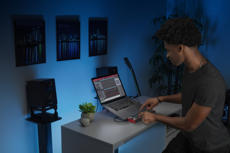 Image nº10 du produit LPD8MK2 AKAI PROFESSIONAL - 8 pads RVB + 8 potentiomètres assignables, contrôleur DAW ultr