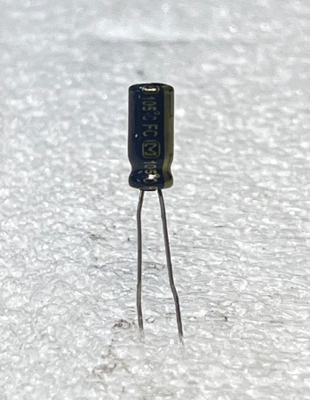 Image secondaire du produit Condensateur 22µf 50V