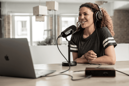 Image nº10 du produit Pack MV7X Shure sur pied - Micro Dynamique pour radio et podcast avec micro de table