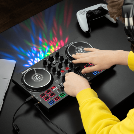 Image nº4 du produit Partymix2 Numark Contrôleur DJ 2 voies avec carte son et éclairages