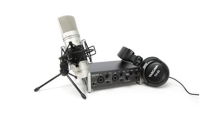 Image principale du produit Kit studio Tascam TRACKPACK2X2 avec carte son US-2x2 casque TH-02 et micro