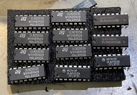Image principale du produit ULN2003 pilote moteur Darlington switchsing 7 voies DIP-16