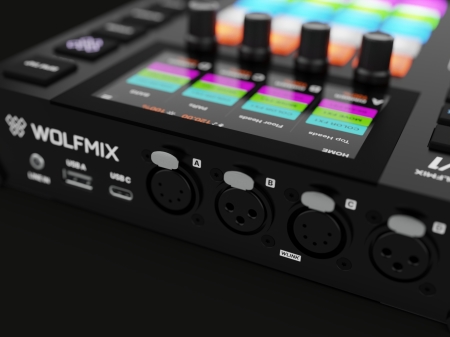 Image nº8 du produit Wolfmix W1 MK3 - Contrôleur DMX autonome pour DJ discothèques et animations